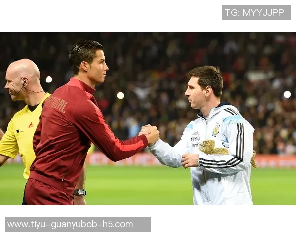 德佩社交媒体分享与罗纳尔多合影致敬传奇球星现象与老大同框瞬间 德佩社交媒体分享与罗纳尔多合影致敬传奇球星现象与老大同框瞬间