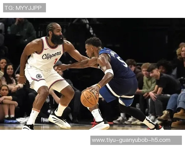 哈登谈比赛策略强调录像分析与调整的重要性