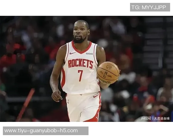 谢泼德与杜兰特击掌庆祝打得可以的默契配合引发全场欢呼 谢泼德与杜兰特击掌庆祝打得可以的默契配合引发全场欢呼